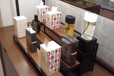 Diptyque, �. ������, ���